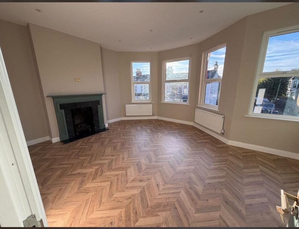 Property photo 1 of 4 24A Living Room.Jpg