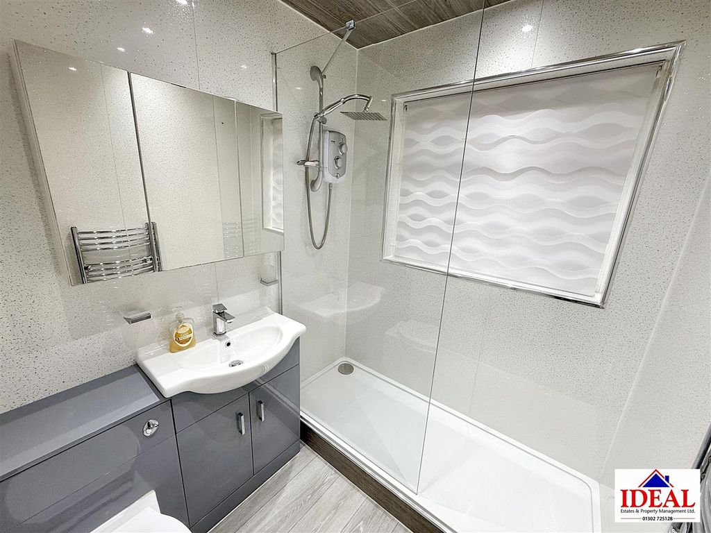 Property photo 3 of 15 Image00013.Jpg