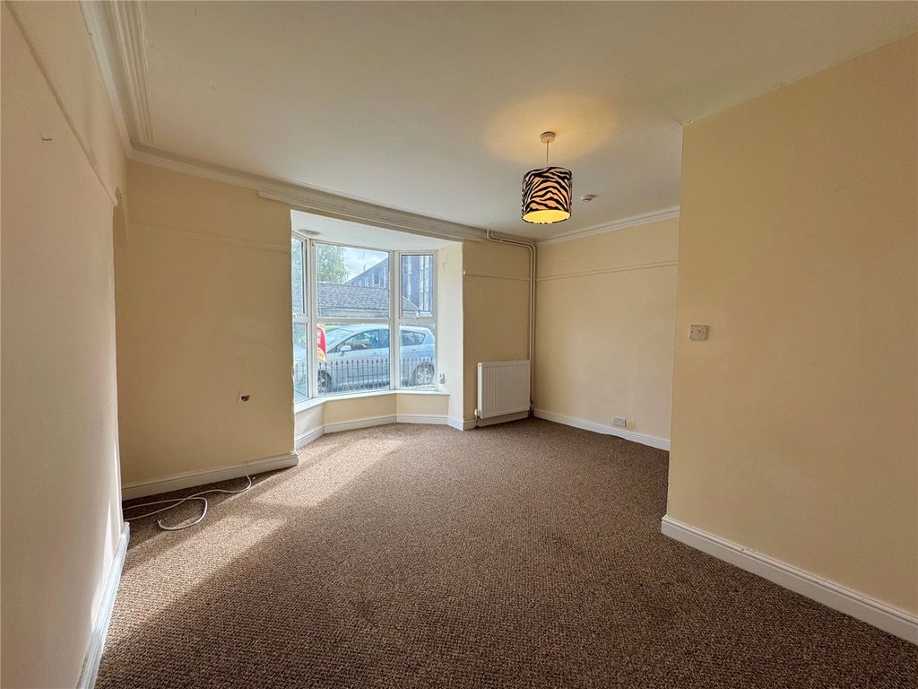 Property photo 2 of 24 Picture No. 02