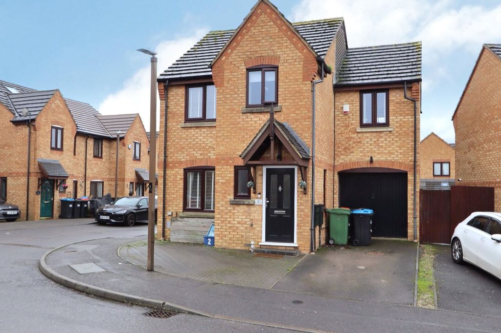 Property photo 1 of 17 Picture No. 16