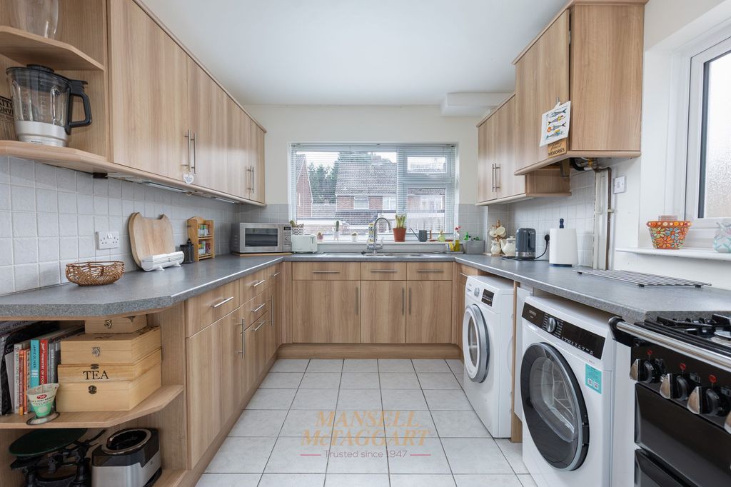 Property photo 2 of 24