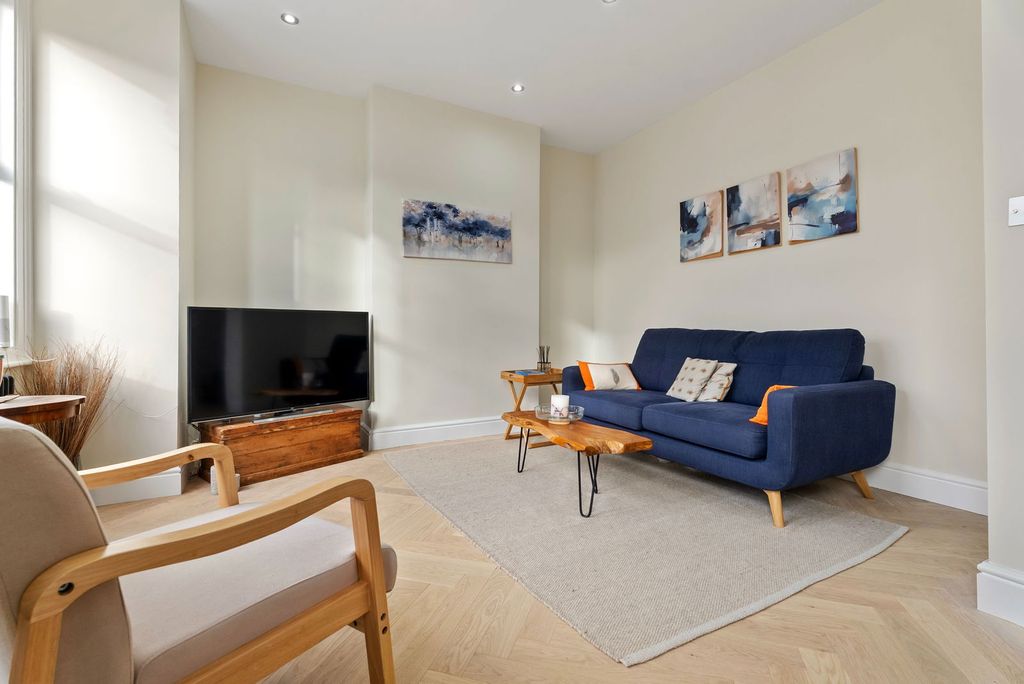 Property photo 2 of 15