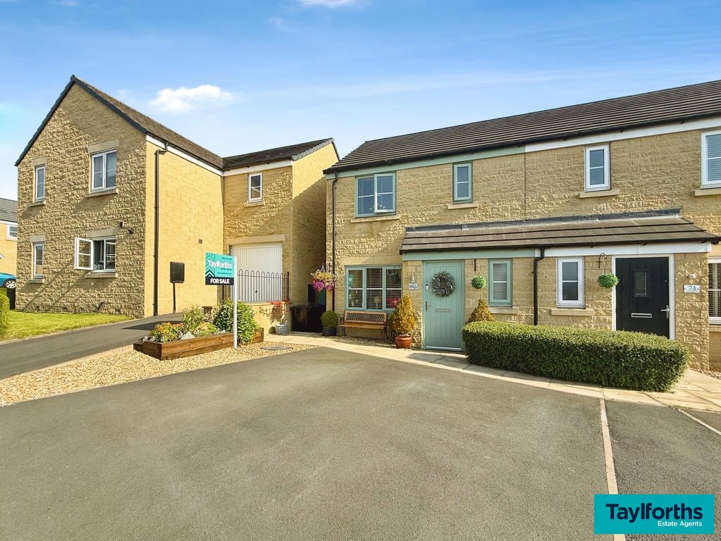 Property photo 1 of 30