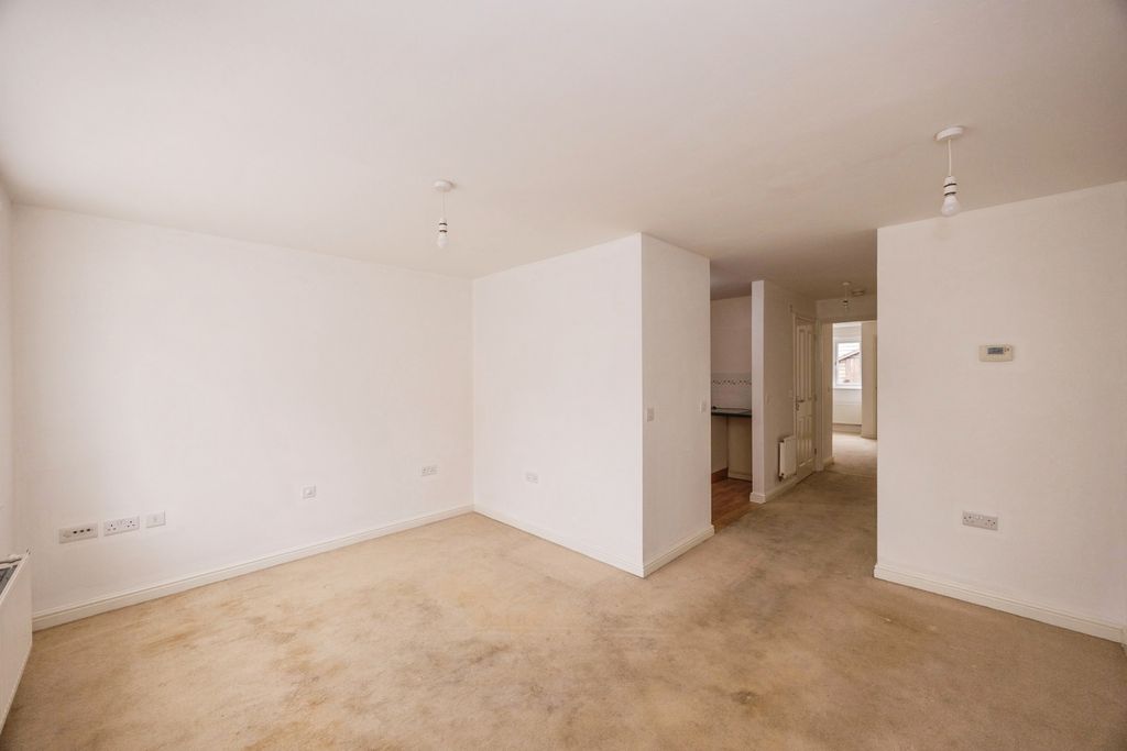 Property photo 3 of 20 Pbox-Img.Jpg