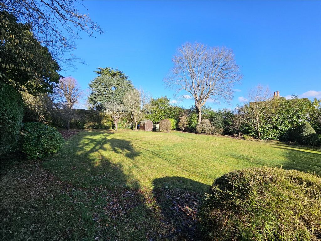 Property photo 3 of 8 Picture No. 11