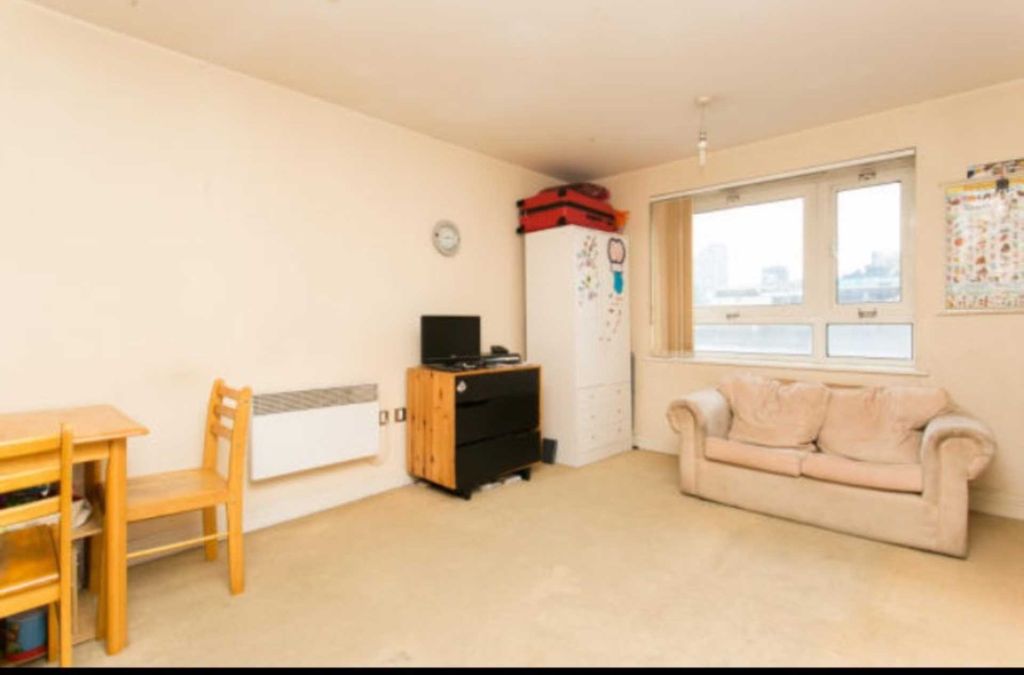 Property photo 3 of 5