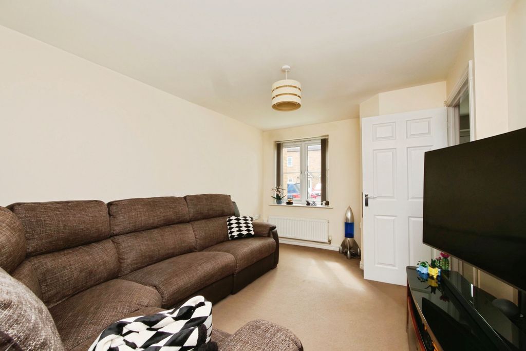 Property photo 3 of 15 Pnmb0537