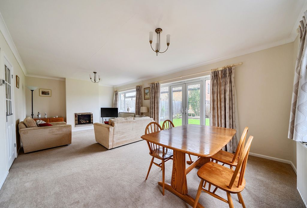 Property photo 3 of 13 1422506-1-69Ab10B...