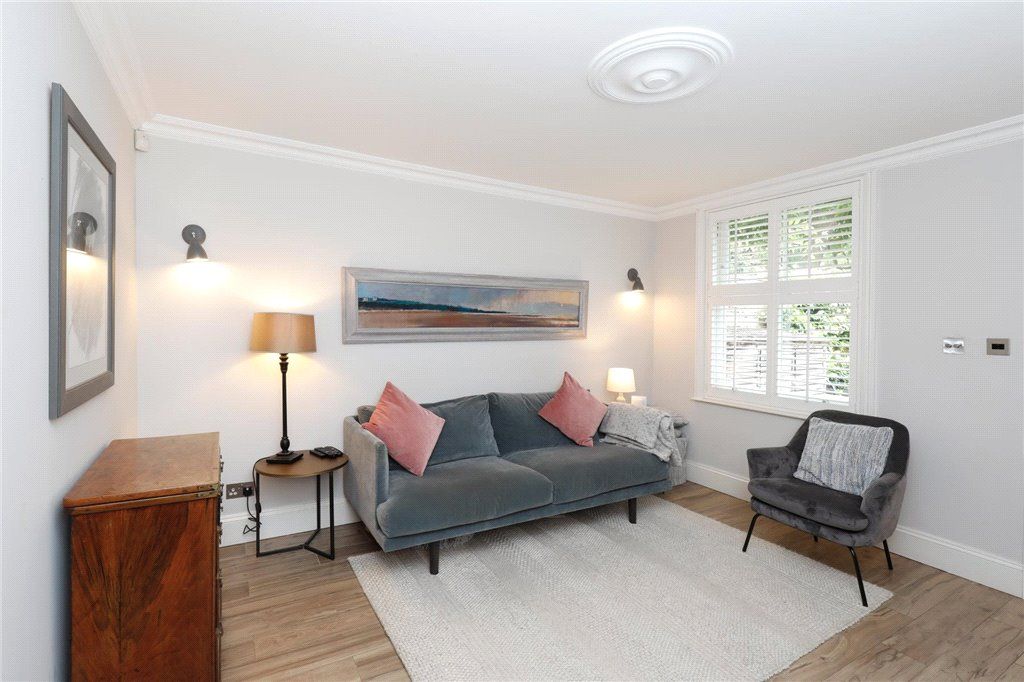 Property photo 3 of 13 Picture No. 02