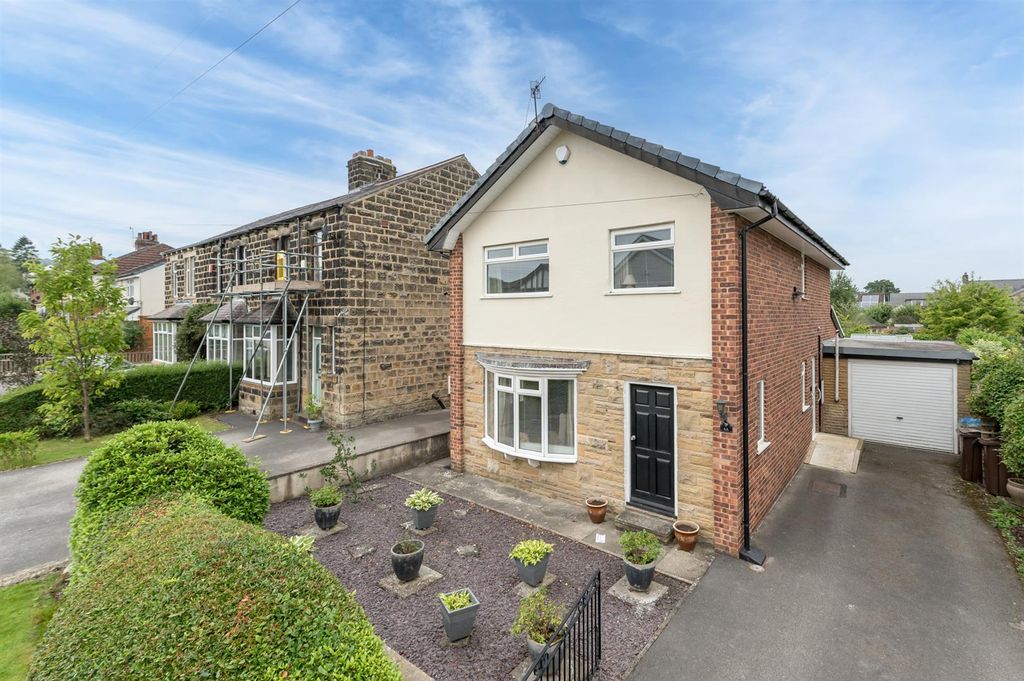Property photo 1 of 27 Mansfield Road