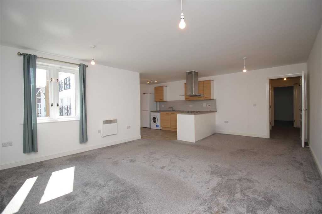 Property photo 2 of 10 Img_5206.Jpg