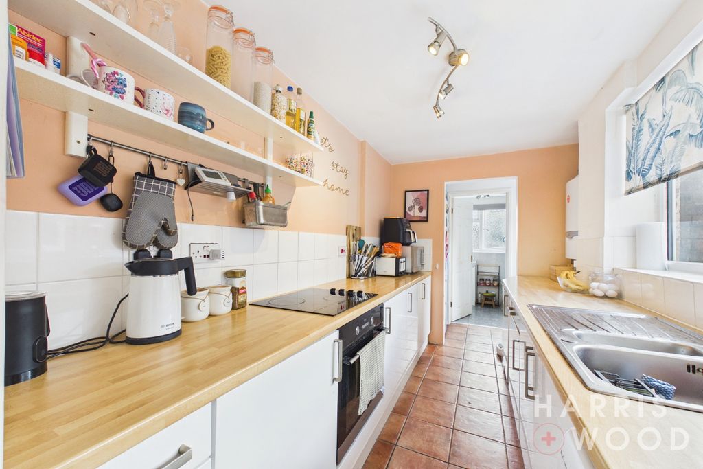Property photo 2 of 14 5552303