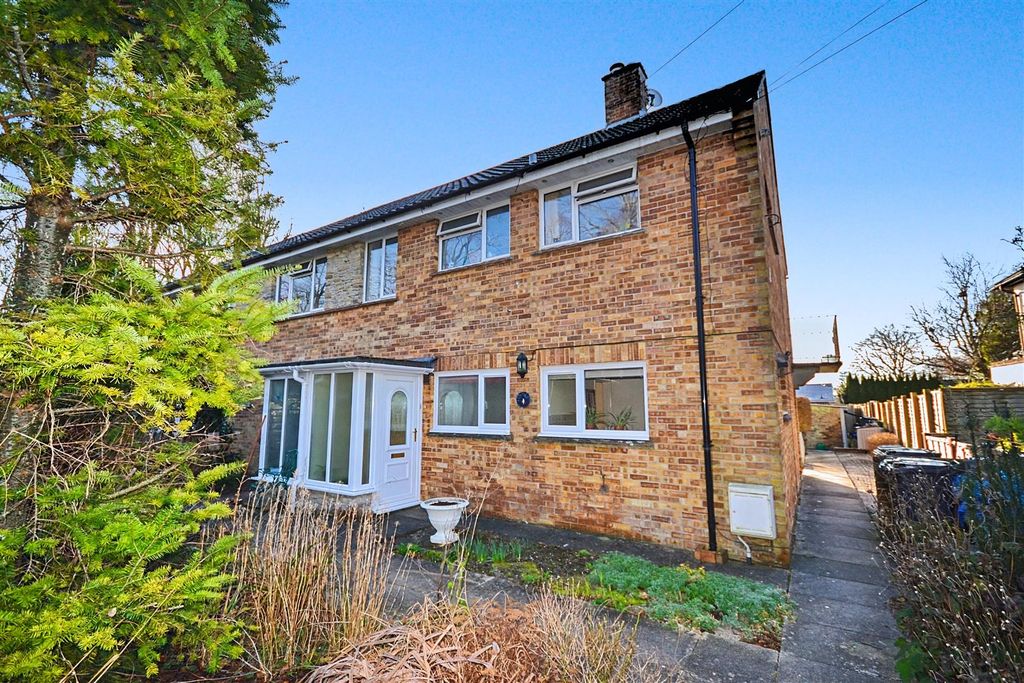 Property photo 1 of 14 85.Png