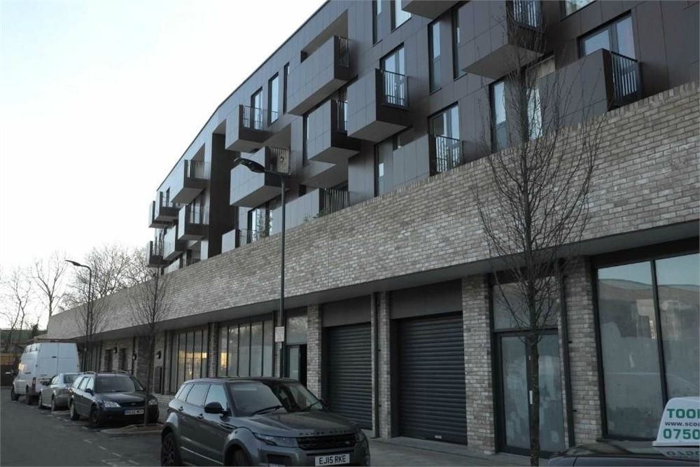 Property photo 1 of 13 1800 Sqft Office Close To Queensbury Station