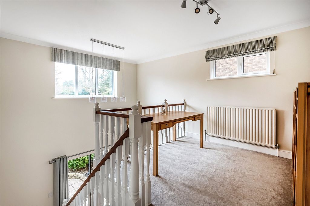 Additional image 11 of 3 bed flat for saleEastcroft Court, Albury Road, Guildford, Surrey GU1