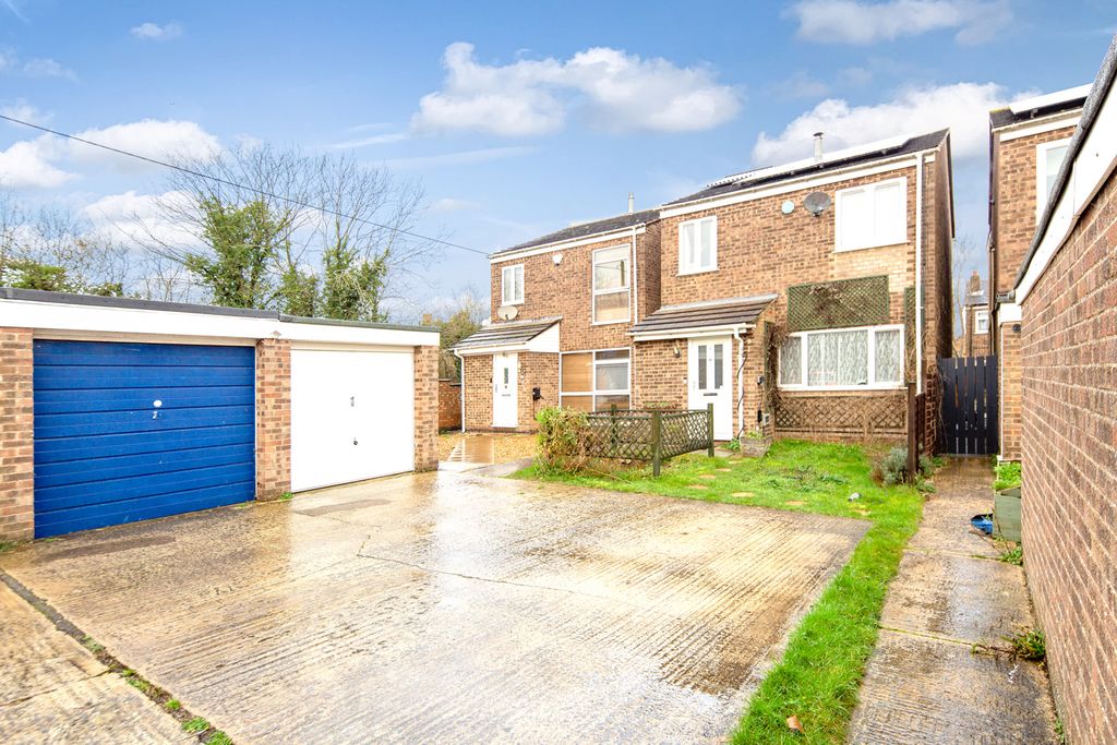 Property photo 1 of 18 Front