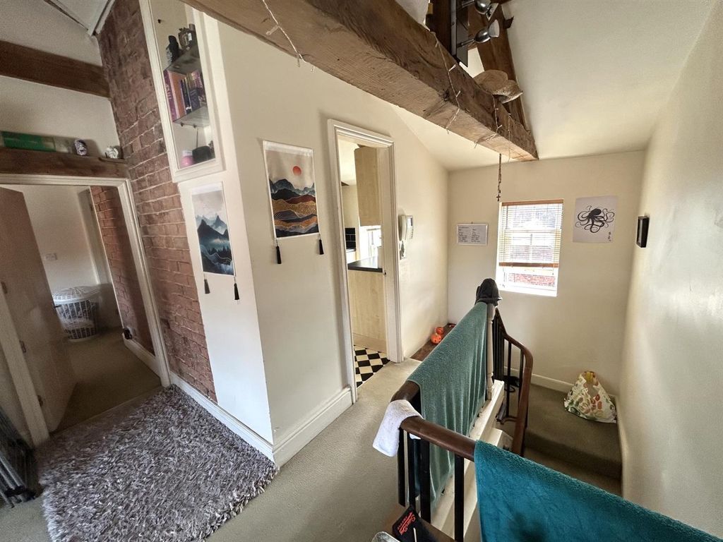 Property photo 3 of 10 7B305Be8-68Ea-4A47-Bd2c-Fcd145920c49.Jpg