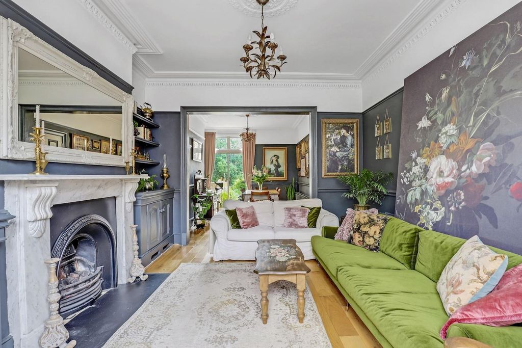 Property photo 2 of 17 02-5c7Bjhpropworld - 62 Byne Road - 5-Medium.Jpg