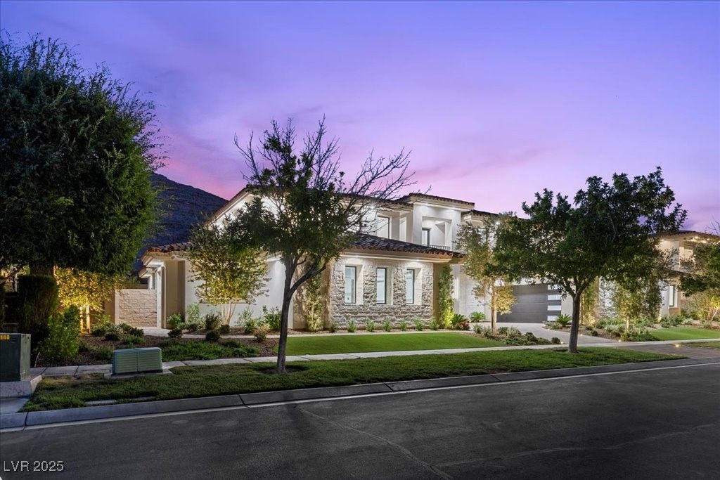 Property photo 2 of 49
