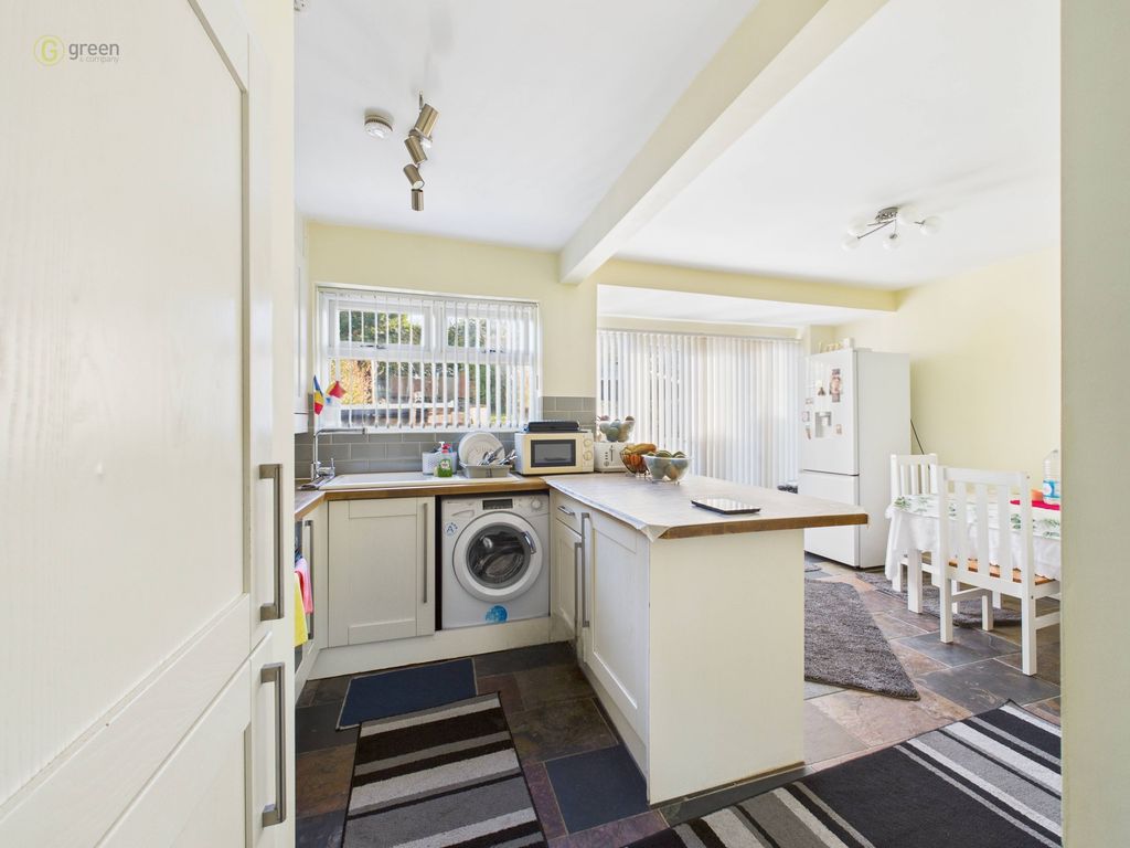 Property photo 2 of 38 Cam05591G0Pr0102Still005