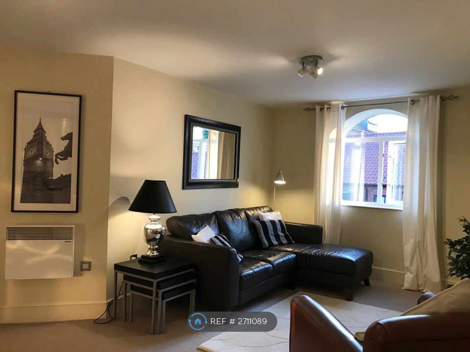 Property photo 1 of 9 Living Area