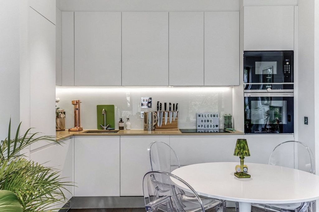 Property photo 3 of 10 Picture No. 24