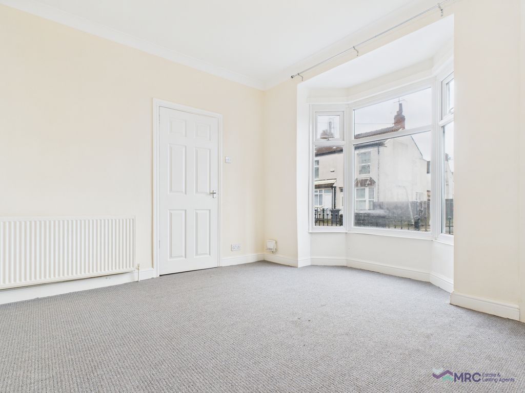 Property photo 1 of 7 2 Bed House To Let