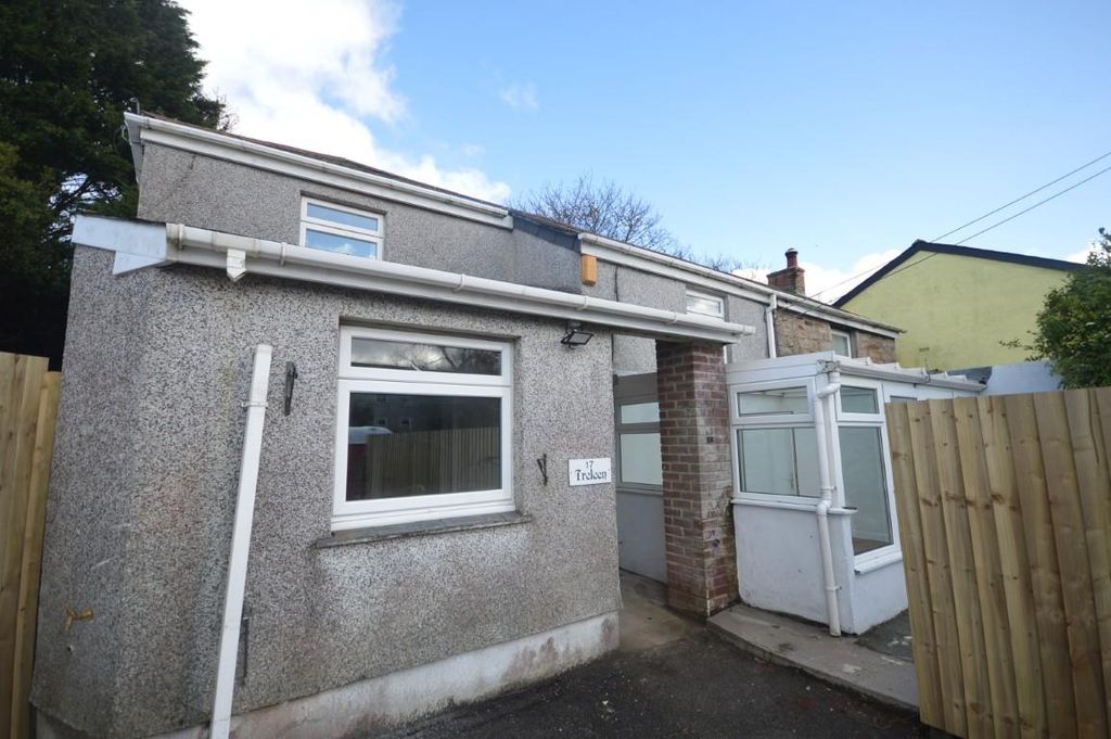 Property photo 2 of 21 Dsc_0022 (Medium).Jpg