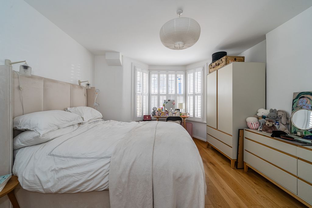 Property photo 1 of 31