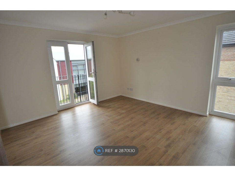 Property photo 3 of 6 Lounge-1