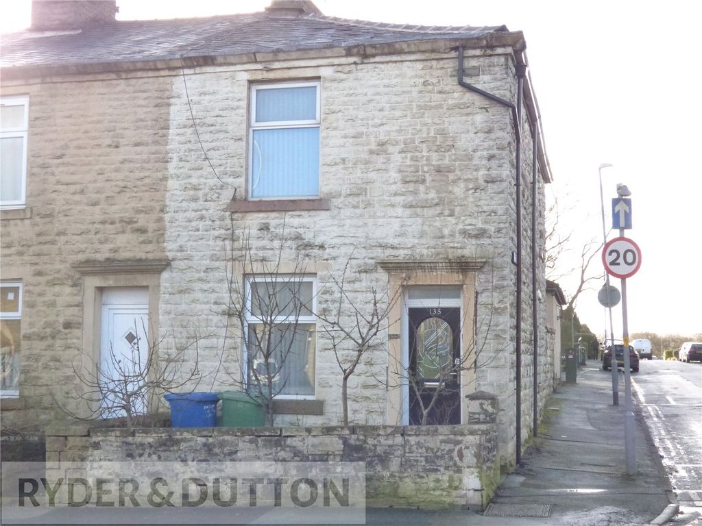 Property photo 2 of 21 Front