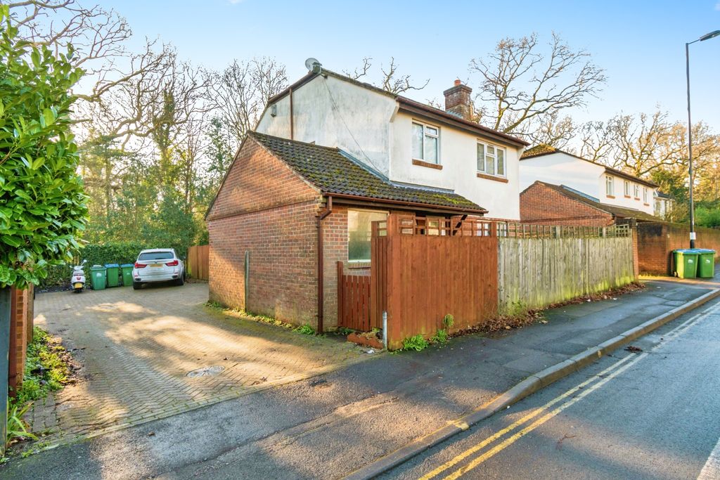 Property photo 1 of 15