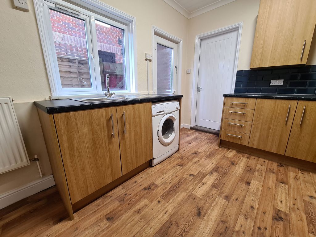 Property photo 3 of 11 Photo 06