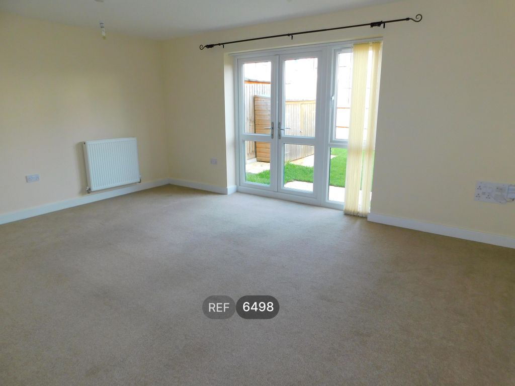 Property photo 2 of 14 Living Room