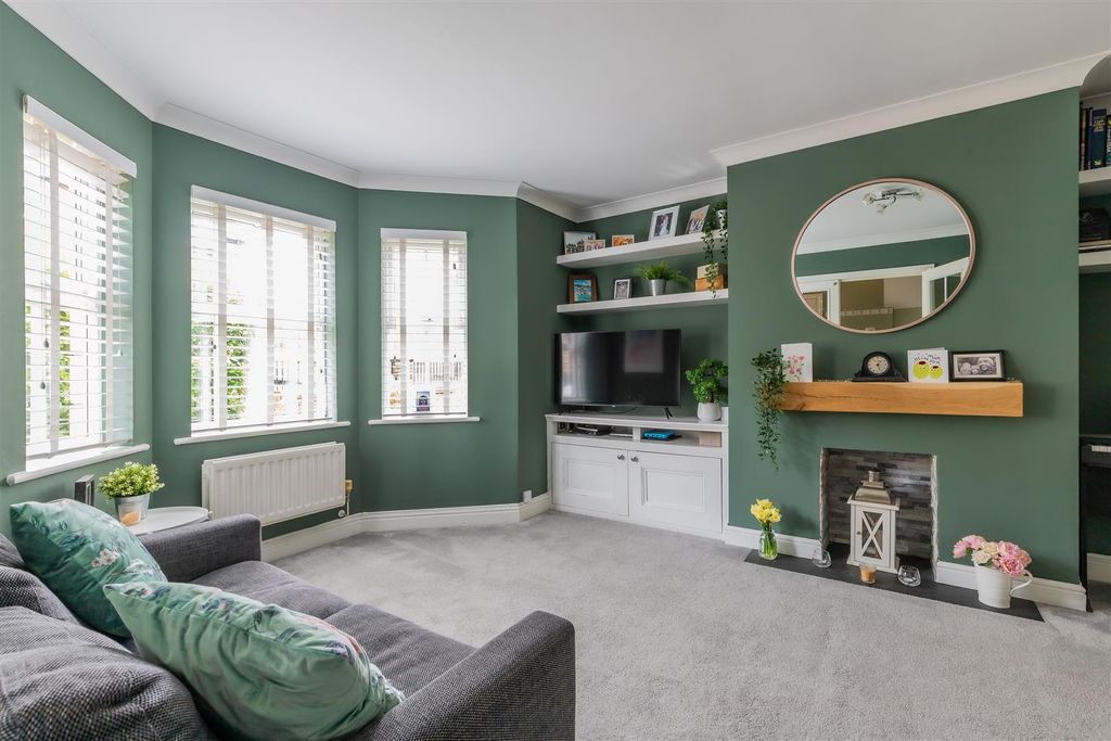 Property photo 2 of 28 23 (21 Of 28).Jpg