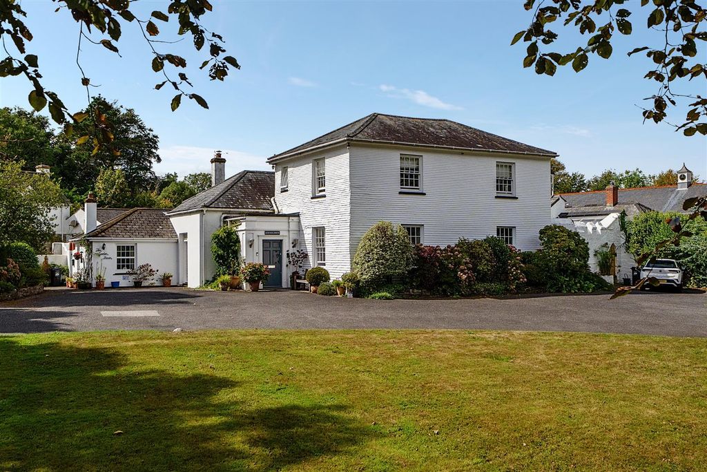 Property photo 1 of 29