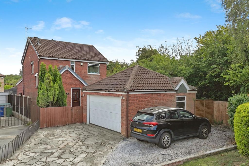 Property photo 1 of 15 6Cdadb05-U.Jpg