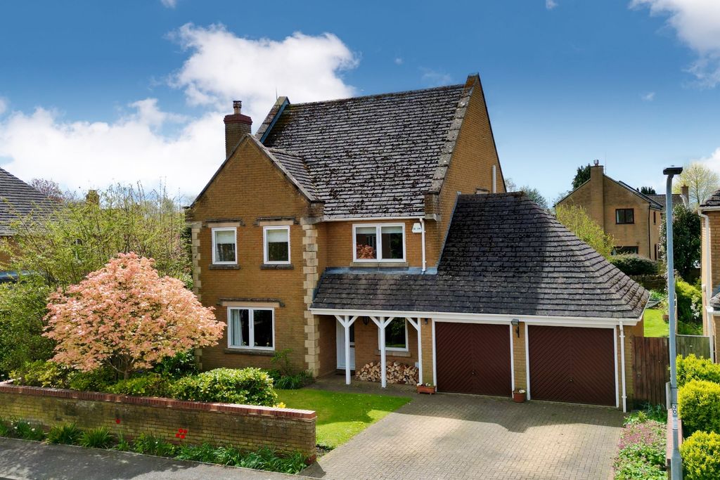 Property photo 1 of 24 Front