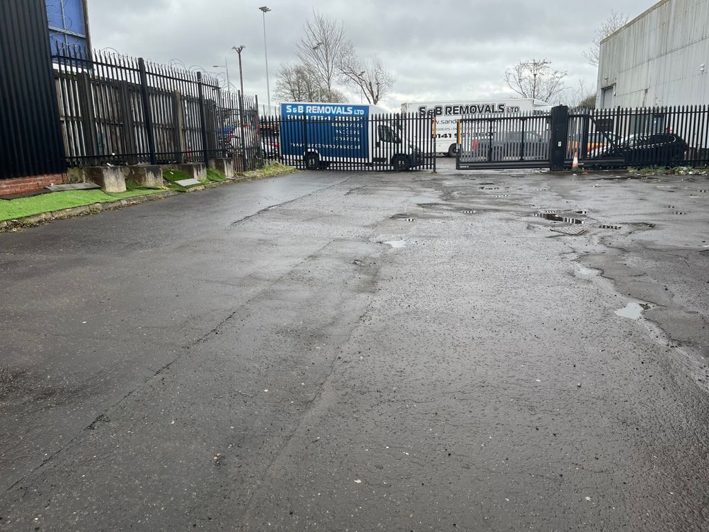 Property photo 3 of 8 Gallery