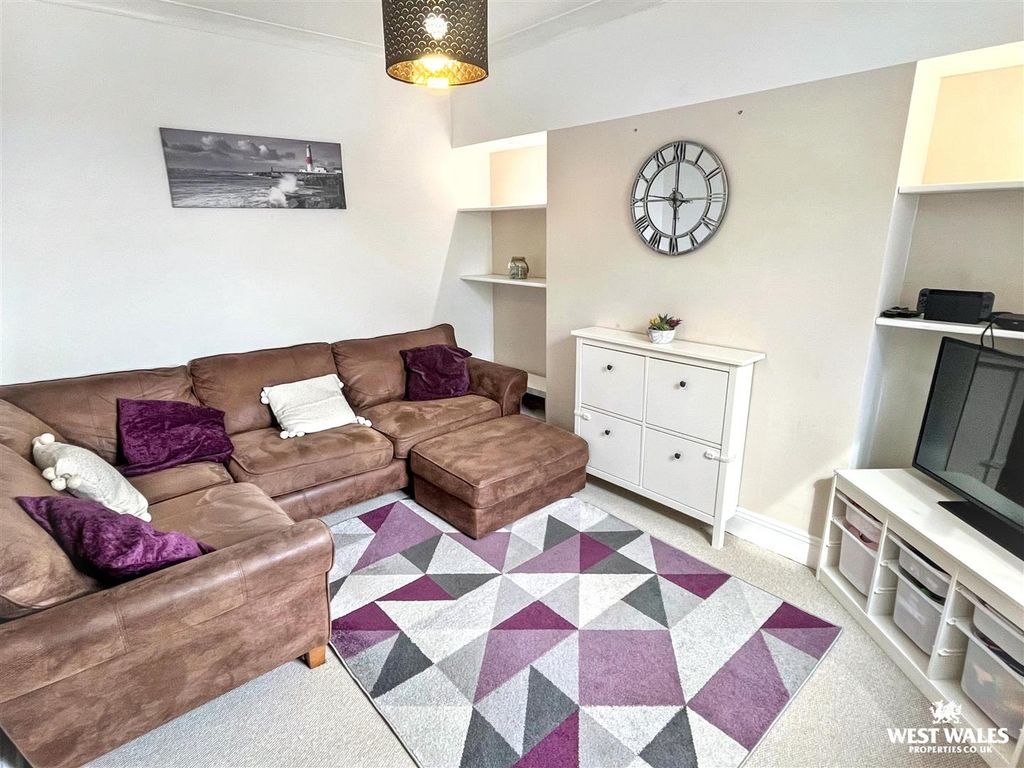 Property photo 3 of 21 Img_1526.Jpg