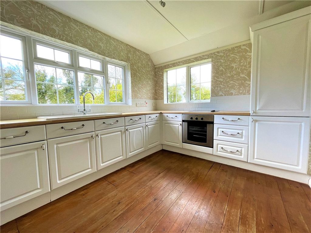 Property photo 2 of 8 Picture No. 02
