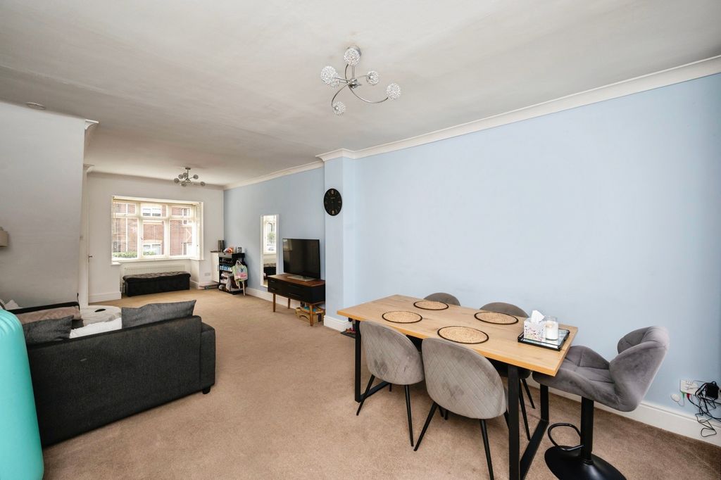 Property photo 3 of 19 Lounge Dining Room