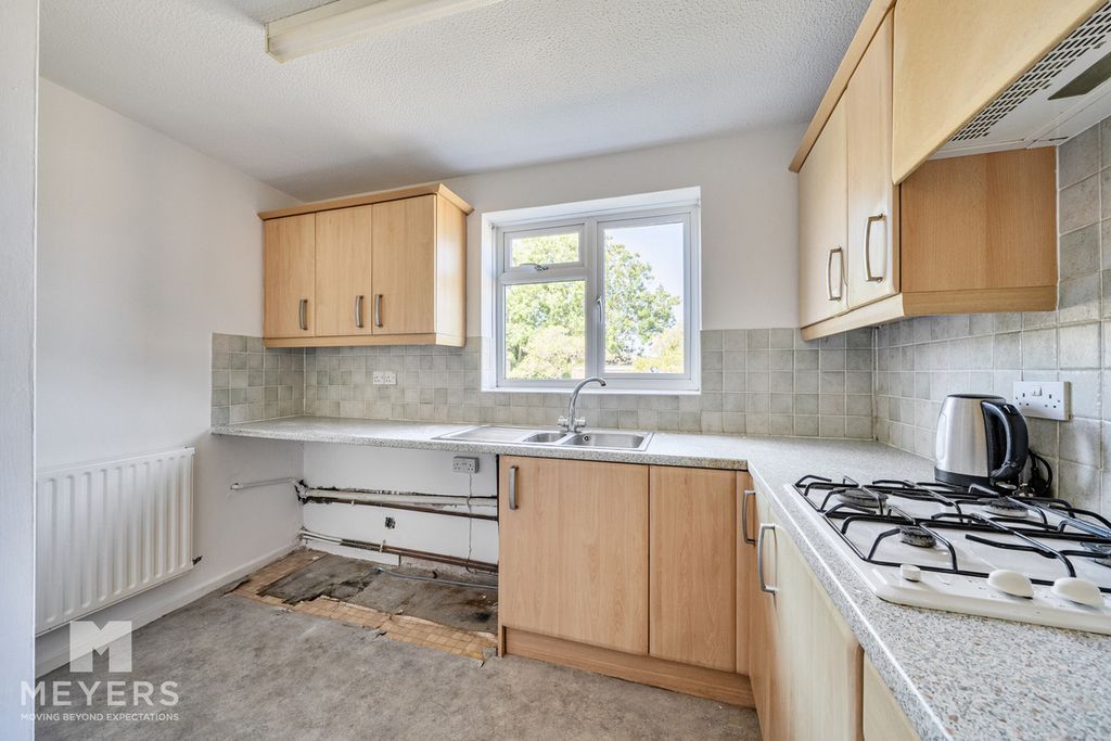 Property photo 3 of 16