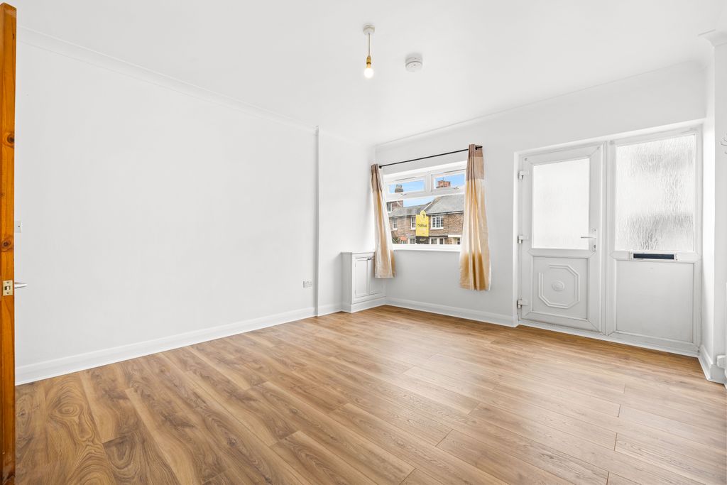 Property photo 3 of 13 Image1-9.Jpg