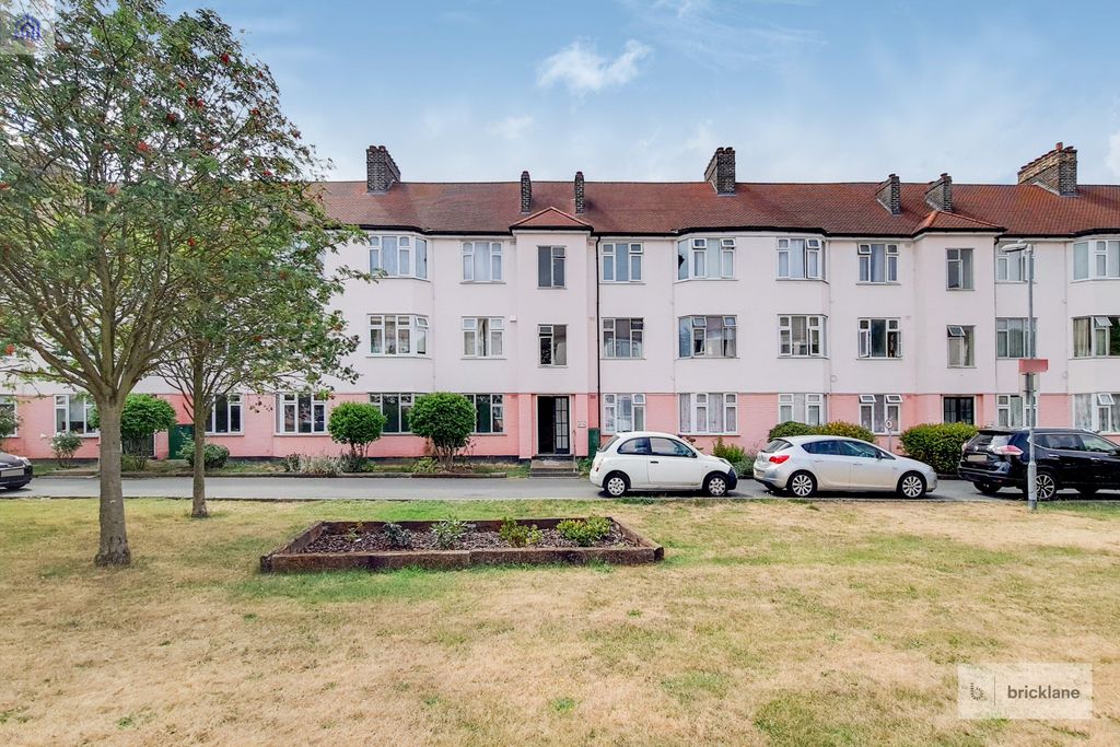 Property photo 1 of 15 Photo 0