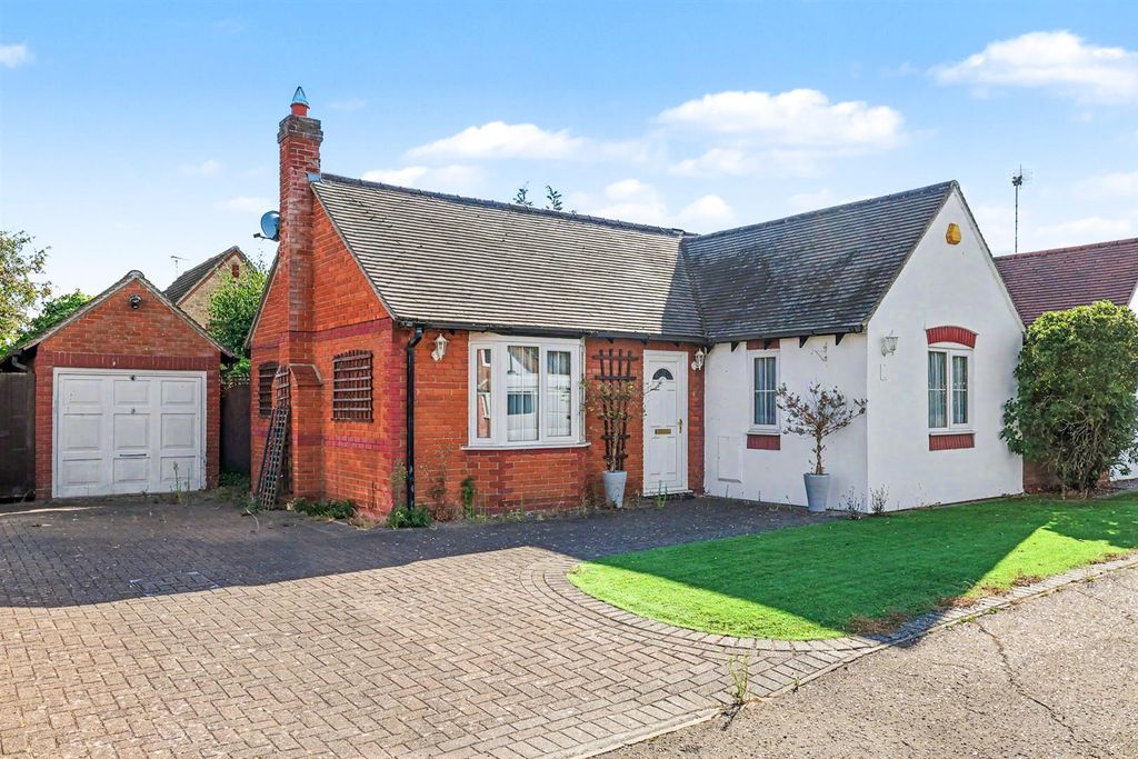 Property photo 1 of 11