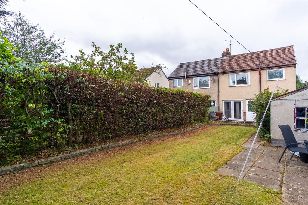 Property photo 3 of 20 Garden