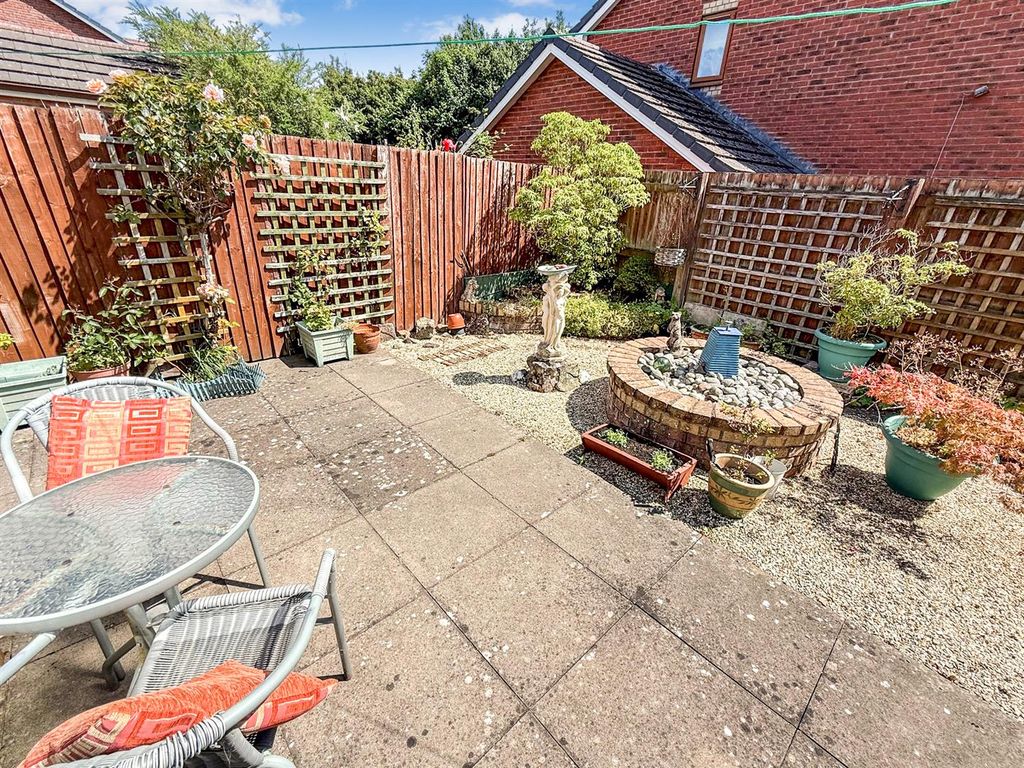 Property photo 3 of 11 Additional Photo