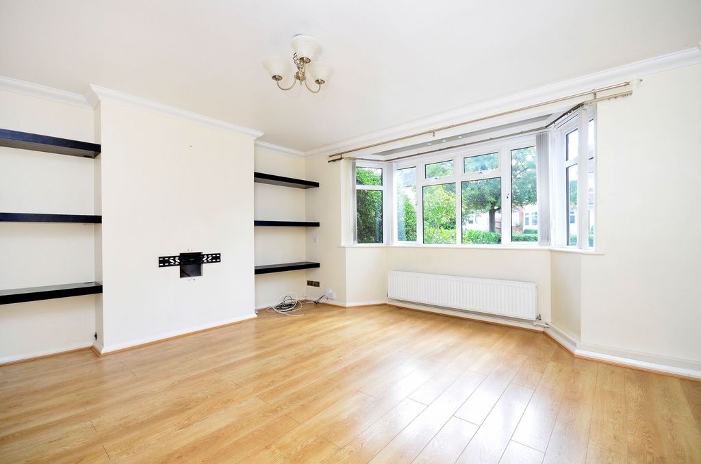 Property photo 2 of 15