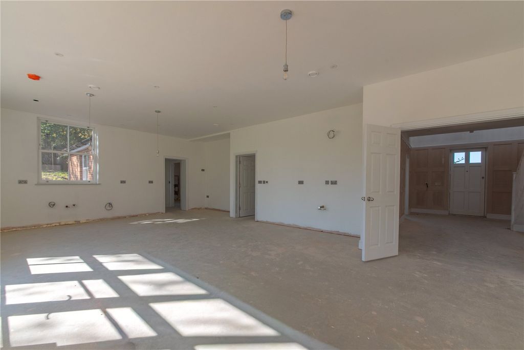 Additional image 22 of 6 bed detached house for saleOak Tree Drive, Newtown, Newbury, Hampshire RG20